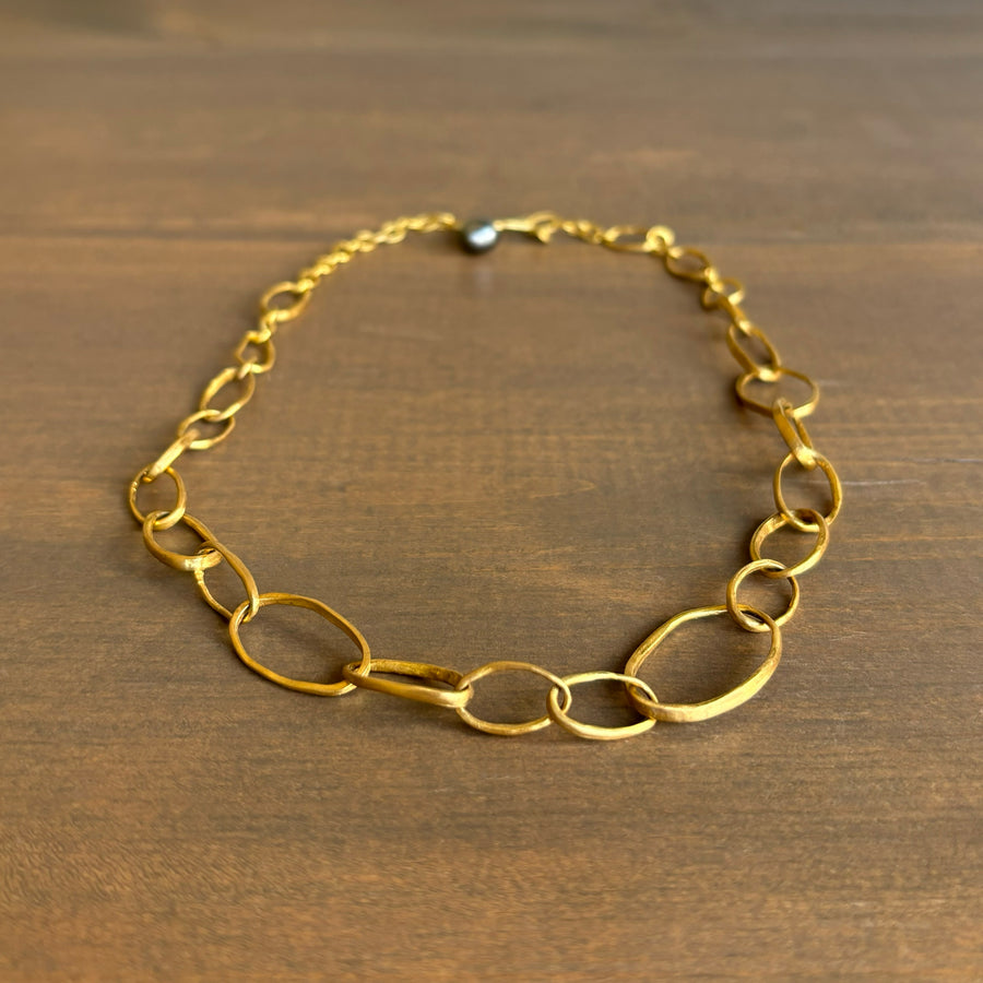 22k Gold Graduated Pebble Link Chain Necklace