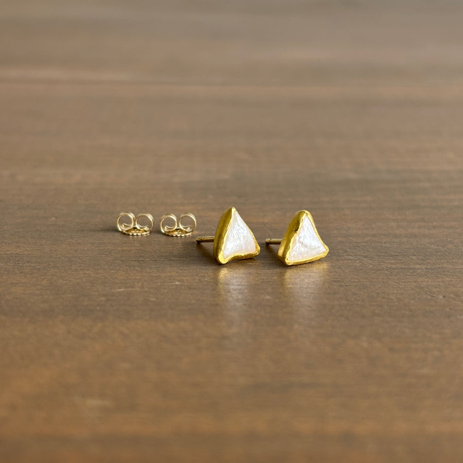 Small American Pearl Shark Tooth Stud Earrings