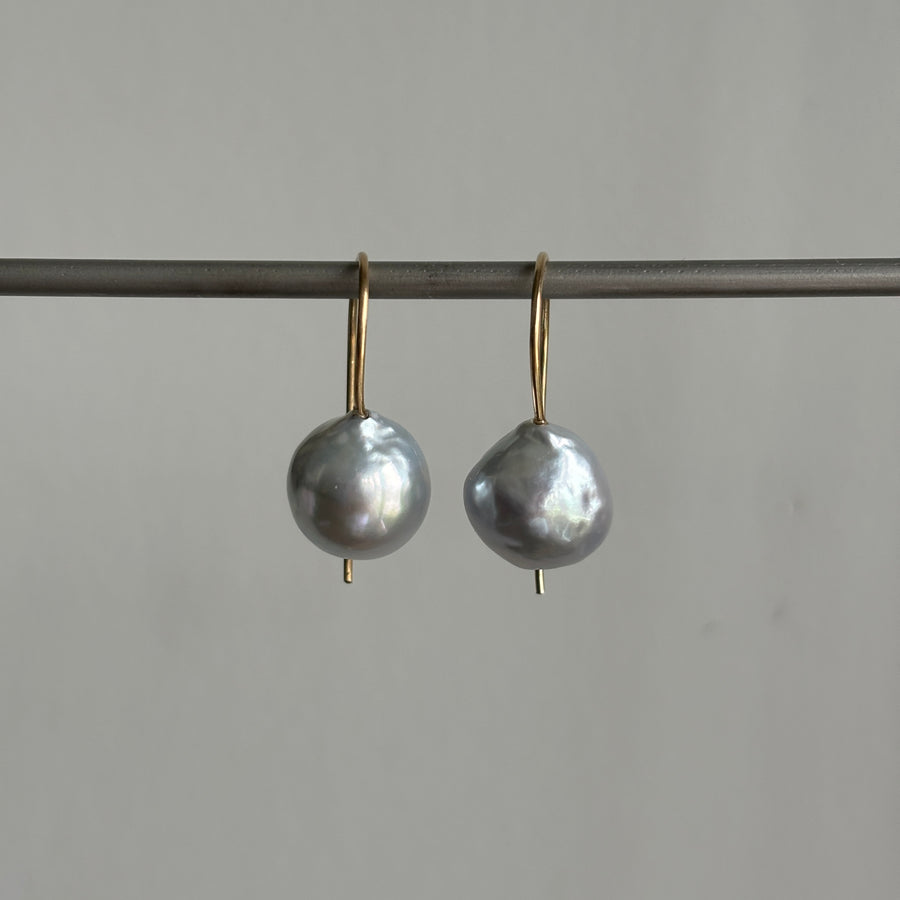 Silver Baroque Pearl Minimalist Earrings